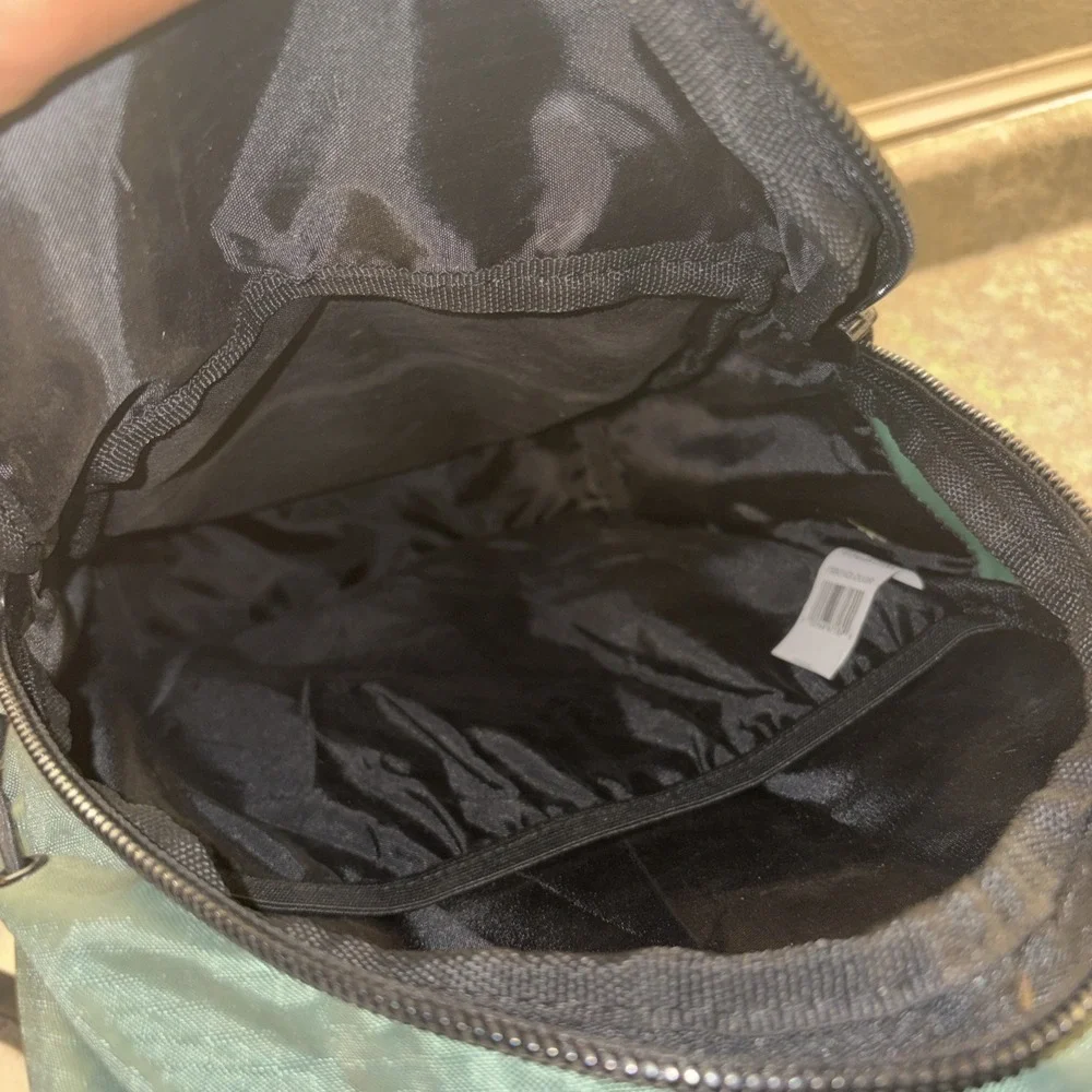 Lew's 3700 Sling Tackle Bag Fishing Tactical Green American Hero Very Good Cond.
